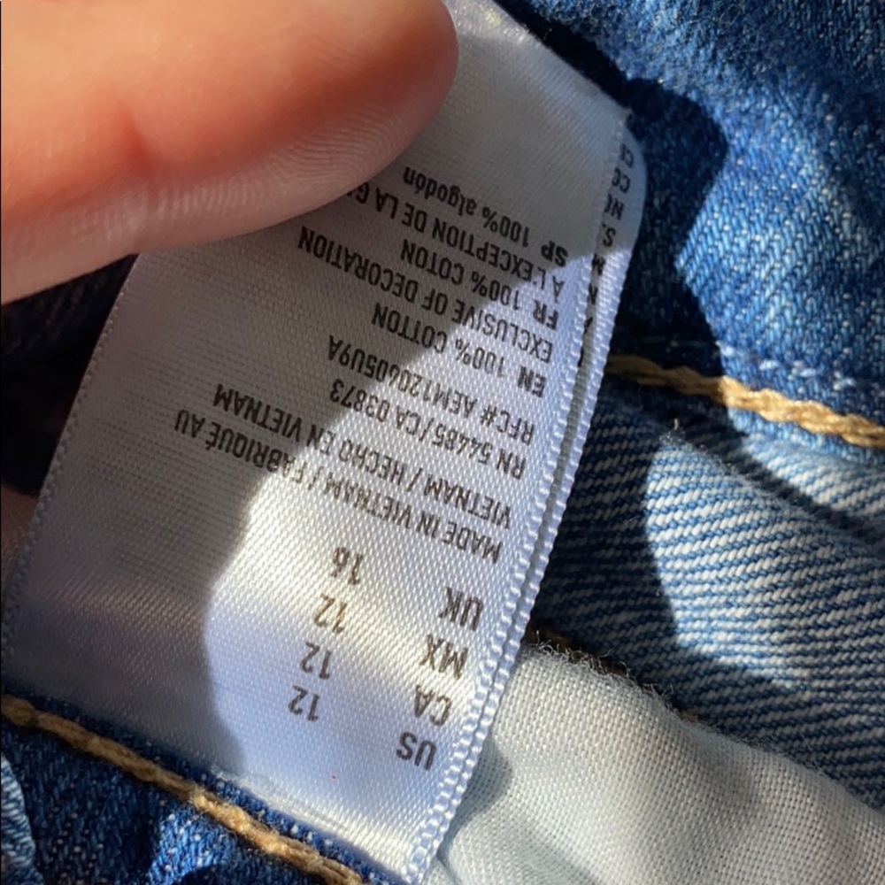 Shorts - Picture 3 of 4